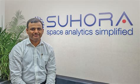 SUHORA .